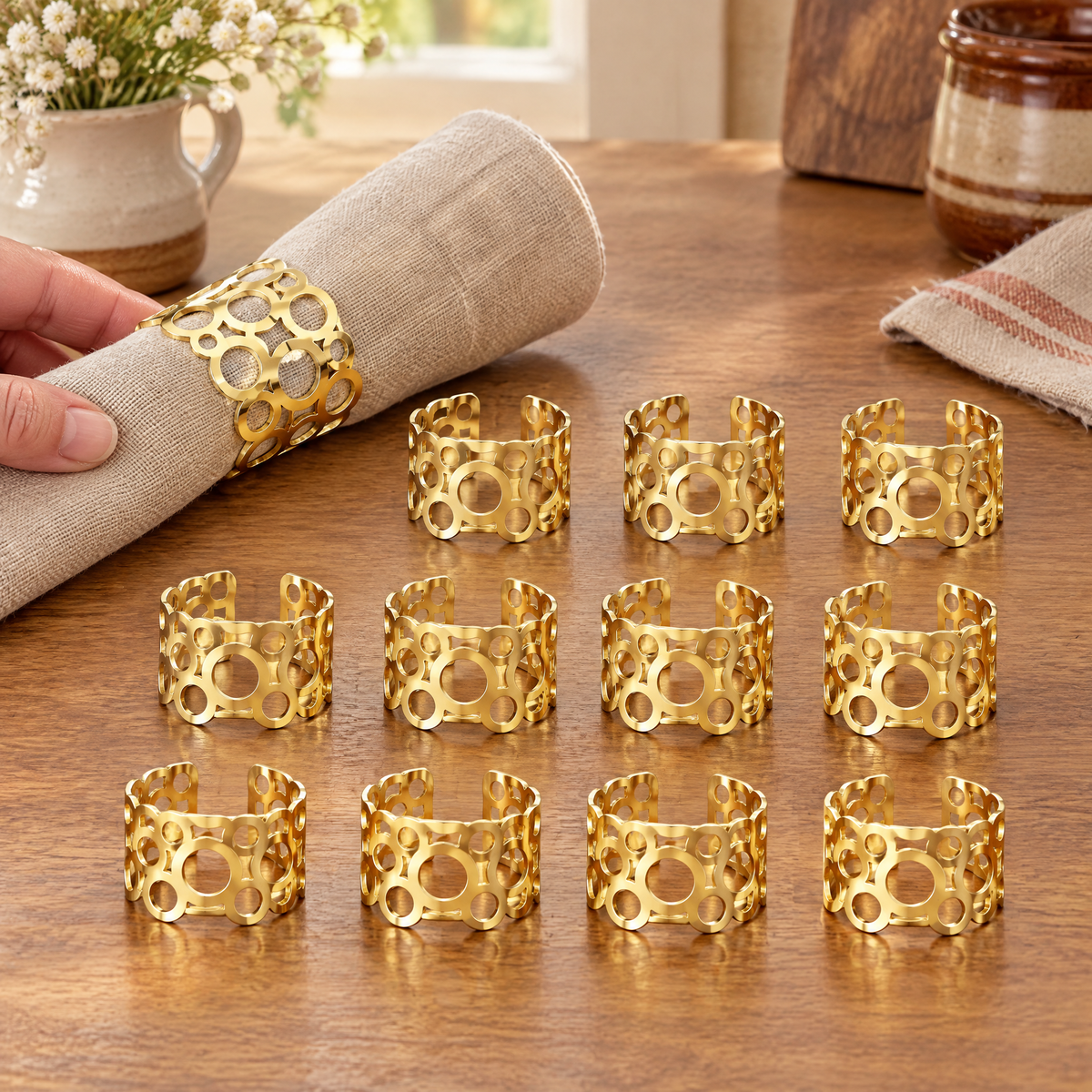 Glimmer Twelve Napkin Rings use: Glimmer Twelve Napkin Rings — a suitable use routine
