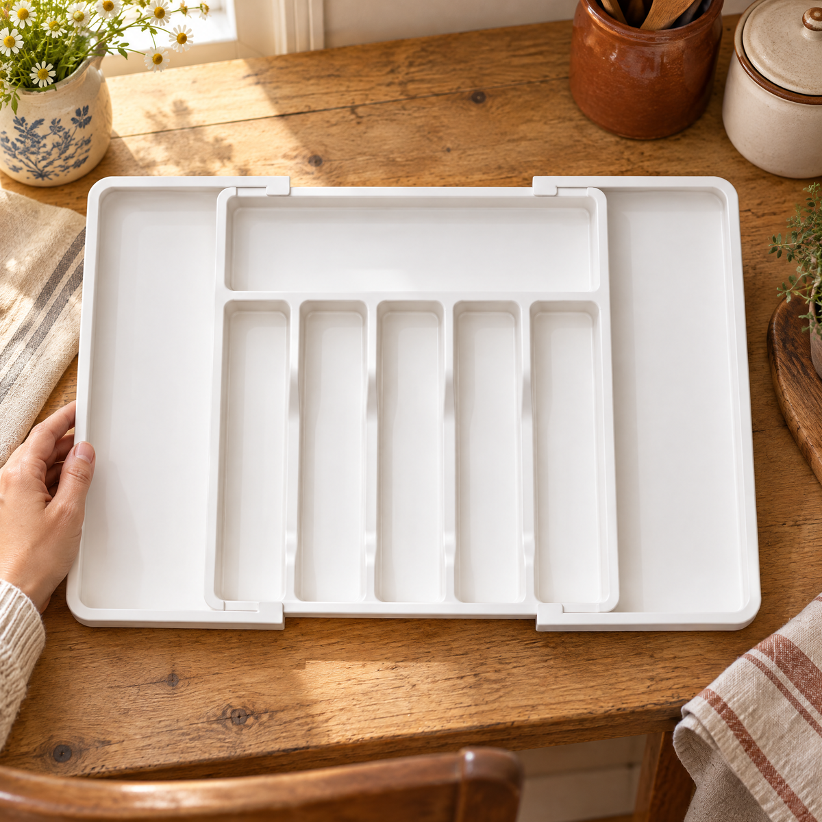 Order Expandable Cutlery Tray use: Order Expandable Cutlery Tray — a suitable use routine